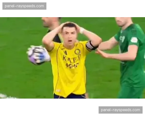 决定性瞬间：德布劳内外脚背妙传穿透防线，哈兰德心领神会单刀破门