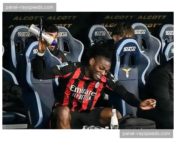 莱奥伤病反复困扰米兰：耻骨炎症未愈，冲刺期状态成疑